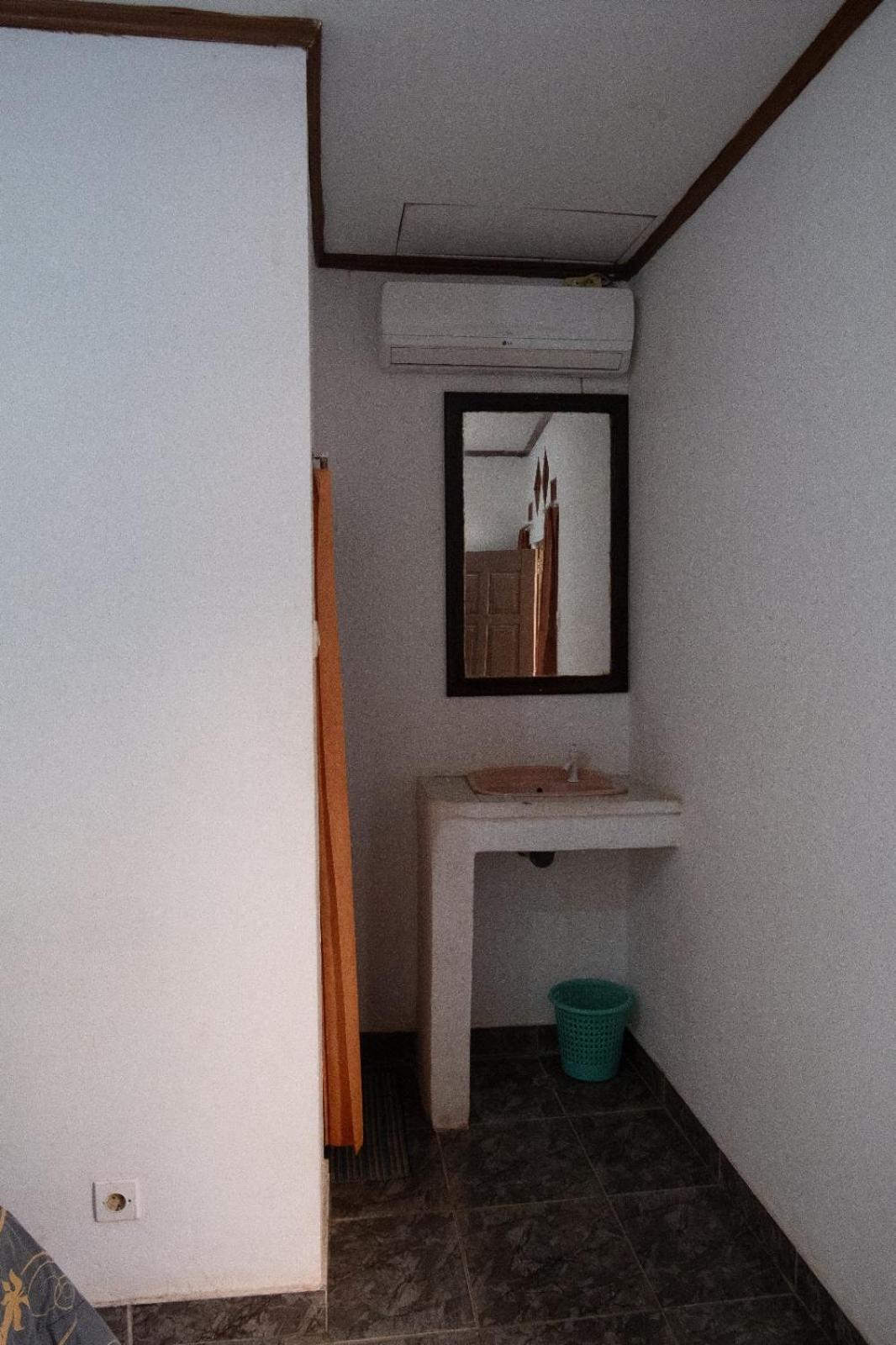 Gani Homestay Kuta  Exterior photo